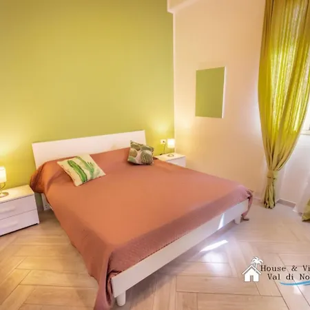Giuliana Beach Apartment *